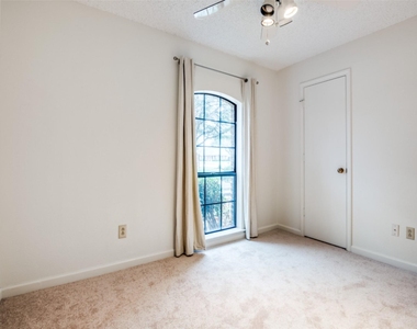 4525 Ringgold Lane - Photo Thumbnail 12
