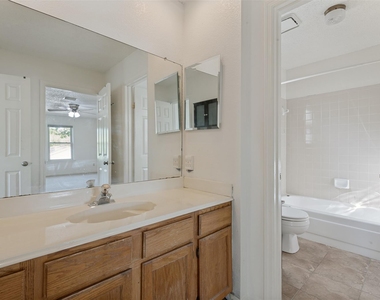 617 Valley Spring Drive - Photo Thumbnail 19