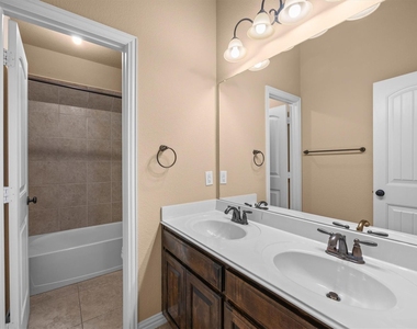 1111 Fossil Lake Drive - Photo Thumbnail 24