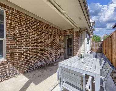 1111 Fossil Lake Drive - Photo Thumbnail 28