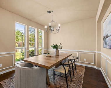 1111 Fossil Lake Drive - Photo Thumbnail 3