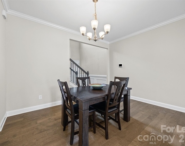 979 Pennington Drive - Photo Thumbnail 15