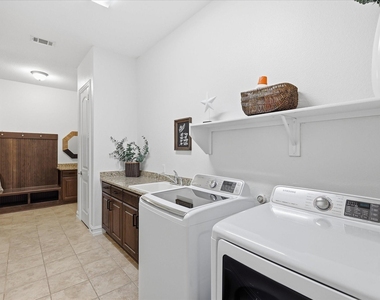 11192 Progreso Street - Photo Thumbnail 28