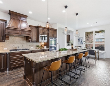 11192 Progreso Street - Photo Thumbnail 7