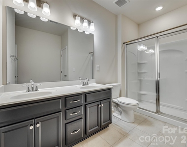 910 Ashton Oak Court - Photo Thumbnail 22