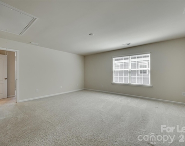 910 Ashton Oak Court - Photo Thumbnail 25