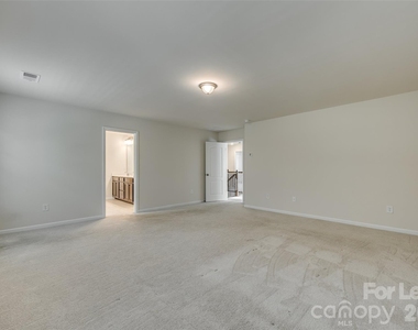 910 Ashton Oak Court - Photo Thumbnail 30