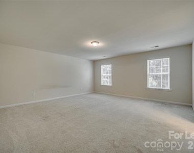 910 Ashton Oak Court - Photo Thumbnail 27