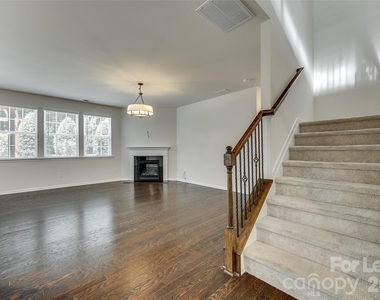 910 Ashton Oak Court - Photo Thumbnail 23