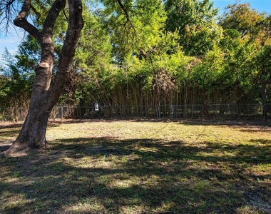 9946 Kilarney Drive - Photo Thumbnail 24
