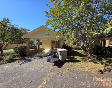 628 Breckenridge Road - Photo Thumbnail 19