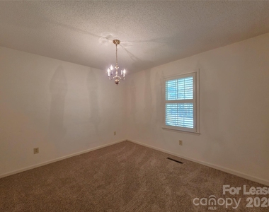 628 Breckenridge Road - Photo Thumbnail 14