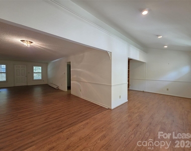 628 Breckenridge Road - Photo Thumbnail 10