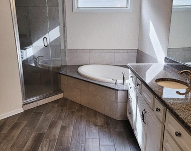 10429 Honeyfur Court - Photo Thumbnail 12
