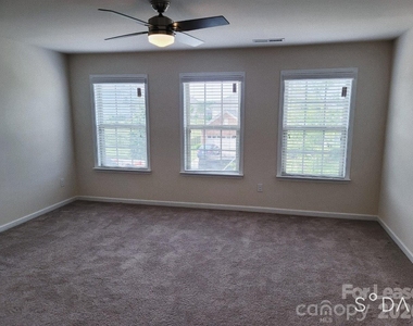 10429 Honeyfur Court - Photo Thumbnail 9