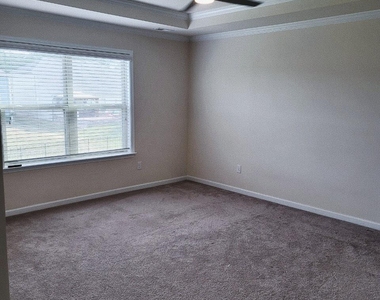 10429 Honeyfur Court - Photo Thumbnail 13