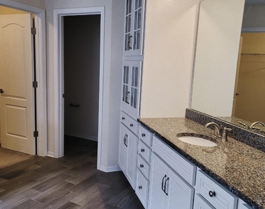 10429 Honeyfur Court - Photo Thumbnail 11