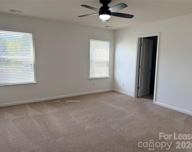 7106 Thornrose Drive - Photo Thumbnail 11