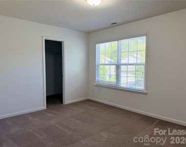 7106 Thornrose Drive - Photo Thumbnail 14
