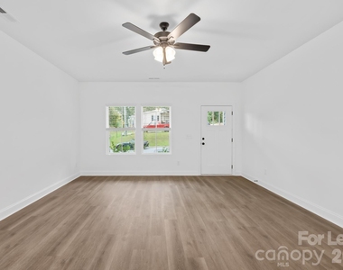 354 W Moore Avenue - Photo Thumbnail 7