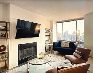 222 East 34th Street - Photo Thumbnail 1