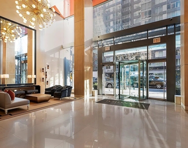 222 East 34th Street - Photo Thumbnail 12