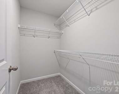 515 Tayberry Lane - Photo Thumbnail 19
