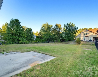7004 Paddle Wheel Lane - Photo Thumbnail 20