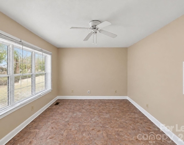 133 Proctor Street - Photo Thumbnail 5