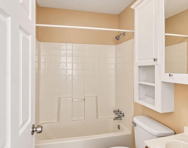 133 Proctor Street - Photo Thumbnail 19