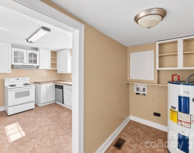 133 Proctor Street - Photo Thumbnail 13