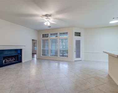 6613 Lynch Lane - Photo Thumbnail 7