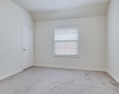 6613 Lynch Lane - Photo Thumbnail 17