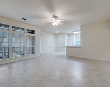 6613 Lynch Lane - Photo Thumbnail 10