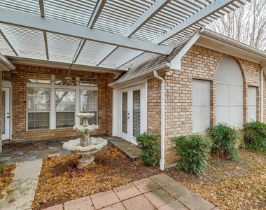 6613 Lynch Lane - Photo Thumbnail 14