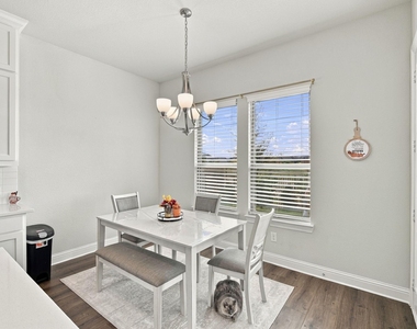 4417 Biscayne Drive - Photo Thumbnail 5