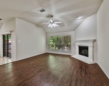 5732 Derek Way - Photo Thumbnail 6