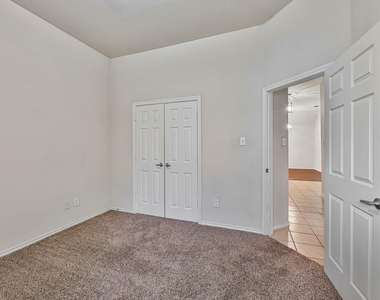 5732 Derek Way - Photo Thumbnail 16