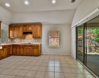 5732 Derek Way - Photo Thumbnail 7