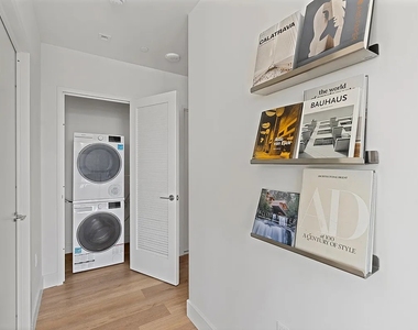 644 East 14th Street - Photo Thumbnail 14