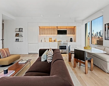 644 East 14th Street - Photo Thumbnail 7