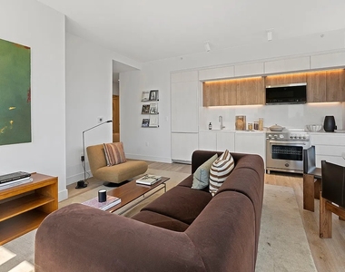 644 East 14th Street - Photo Thumbnail 5