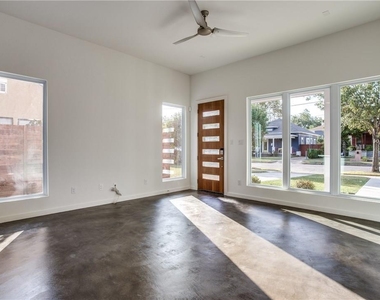 805 Melba Street - Photo Thumbnail 11