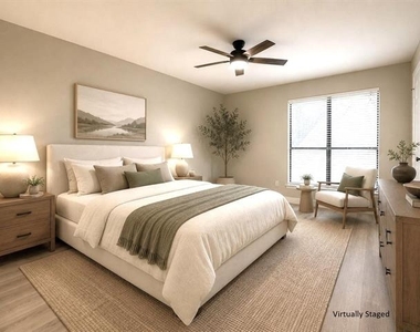 7525 Holly Hill Drive - Photo Thumbnail 12