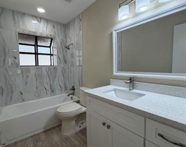 7525 Holly Hill Drive - Photo Thumbnail 14