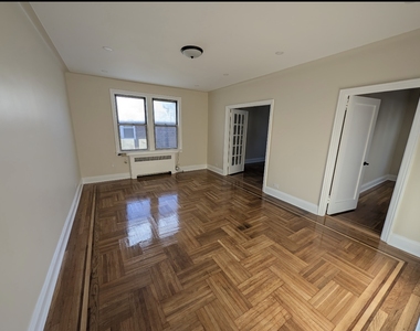 3008 Roberts Avenue - Photo Thumbnail 1