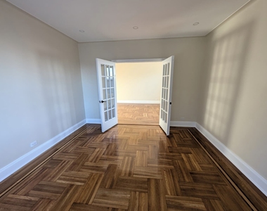 3008 Roberts Avenue - Photo Thumbnail 2