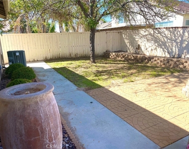 2724 Cambridge - Photo Thumbnail 21