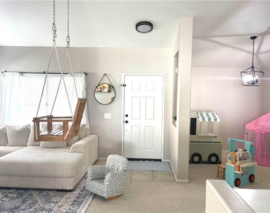 2724 Cambridge - Photo Thumbnail 1