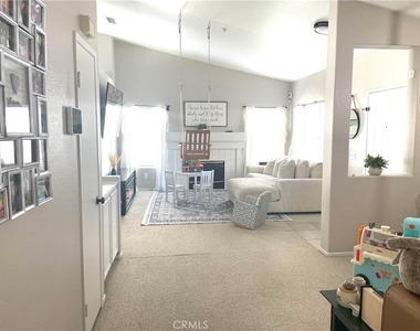 2724 Cambridge - Photo Thumbnail 2